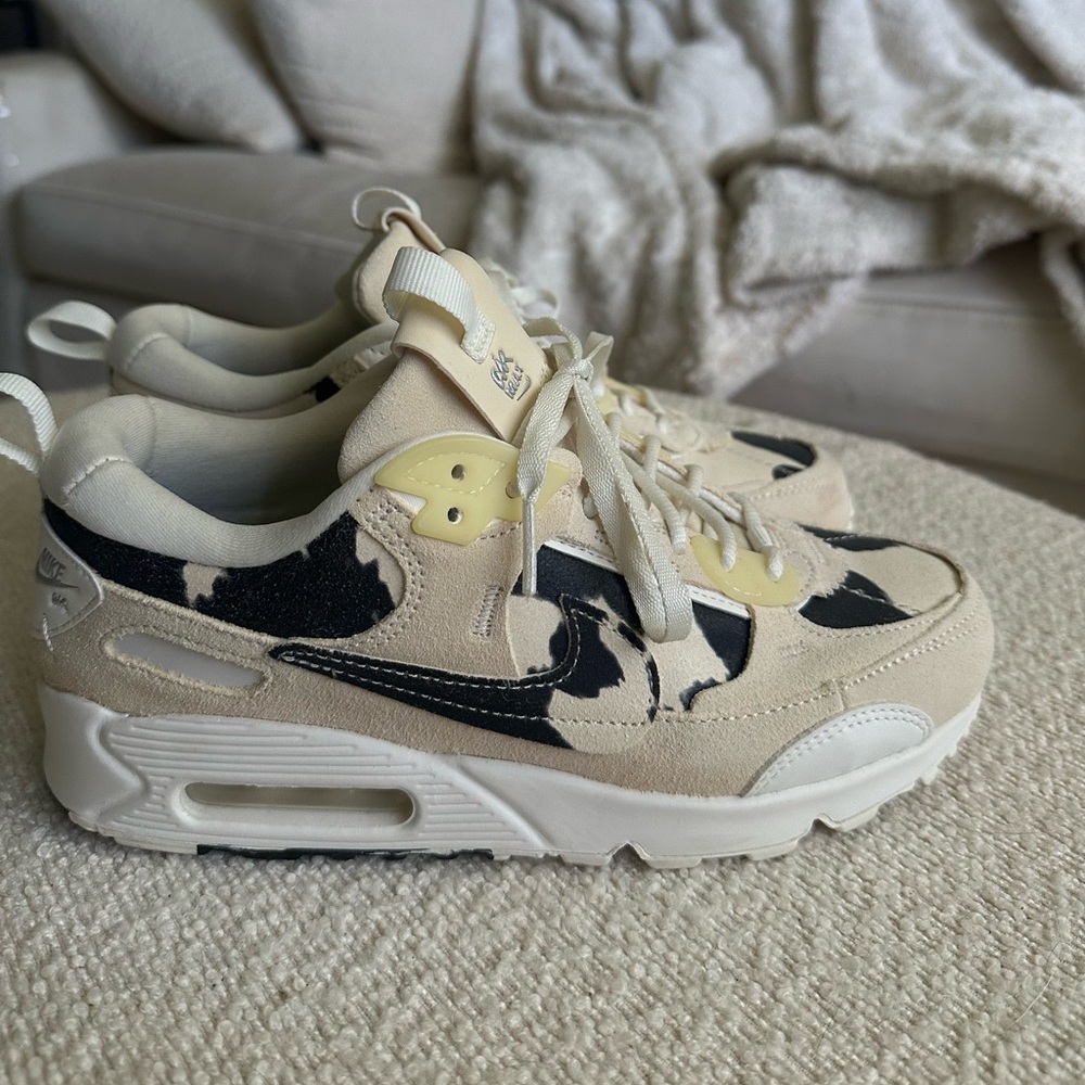 Women’s Nike Air Max 90 Futura Cow Print - Size 7